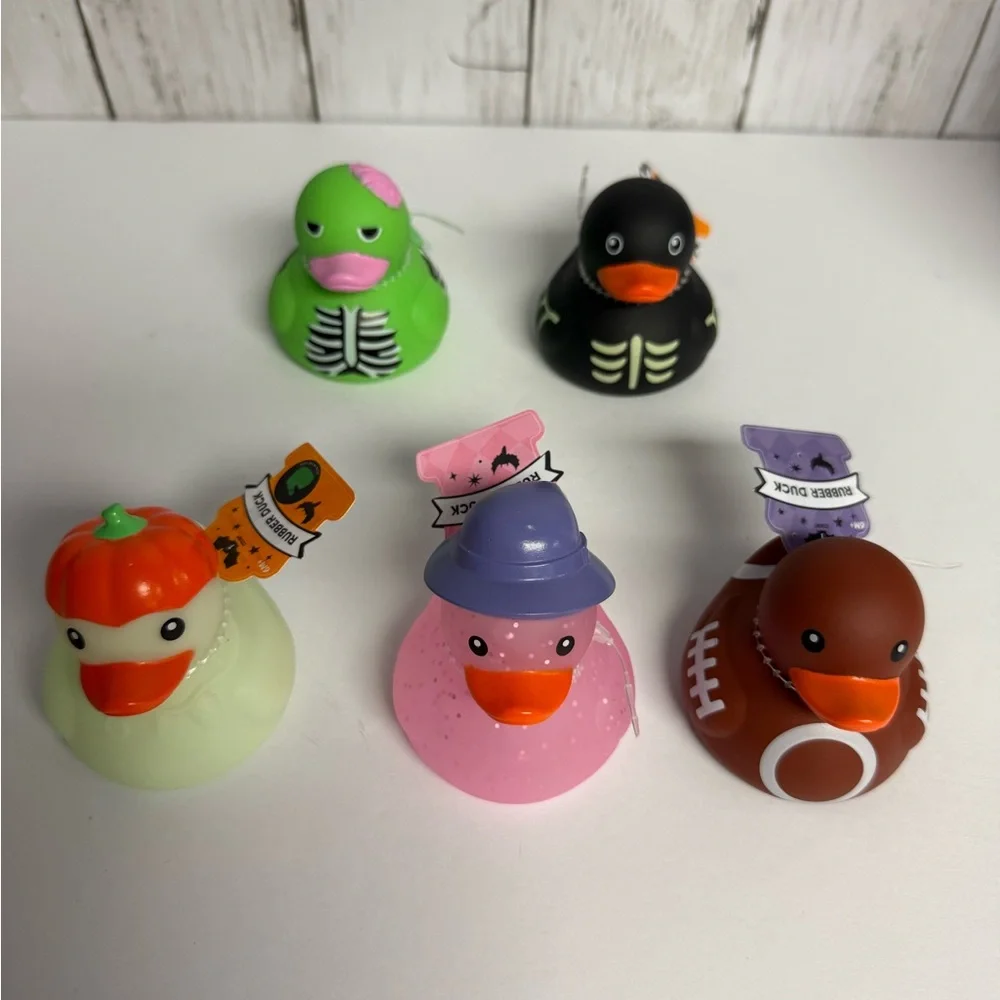 Target Bullseye’s Playground Halloween Rubber Ducks Set of 5 NWT